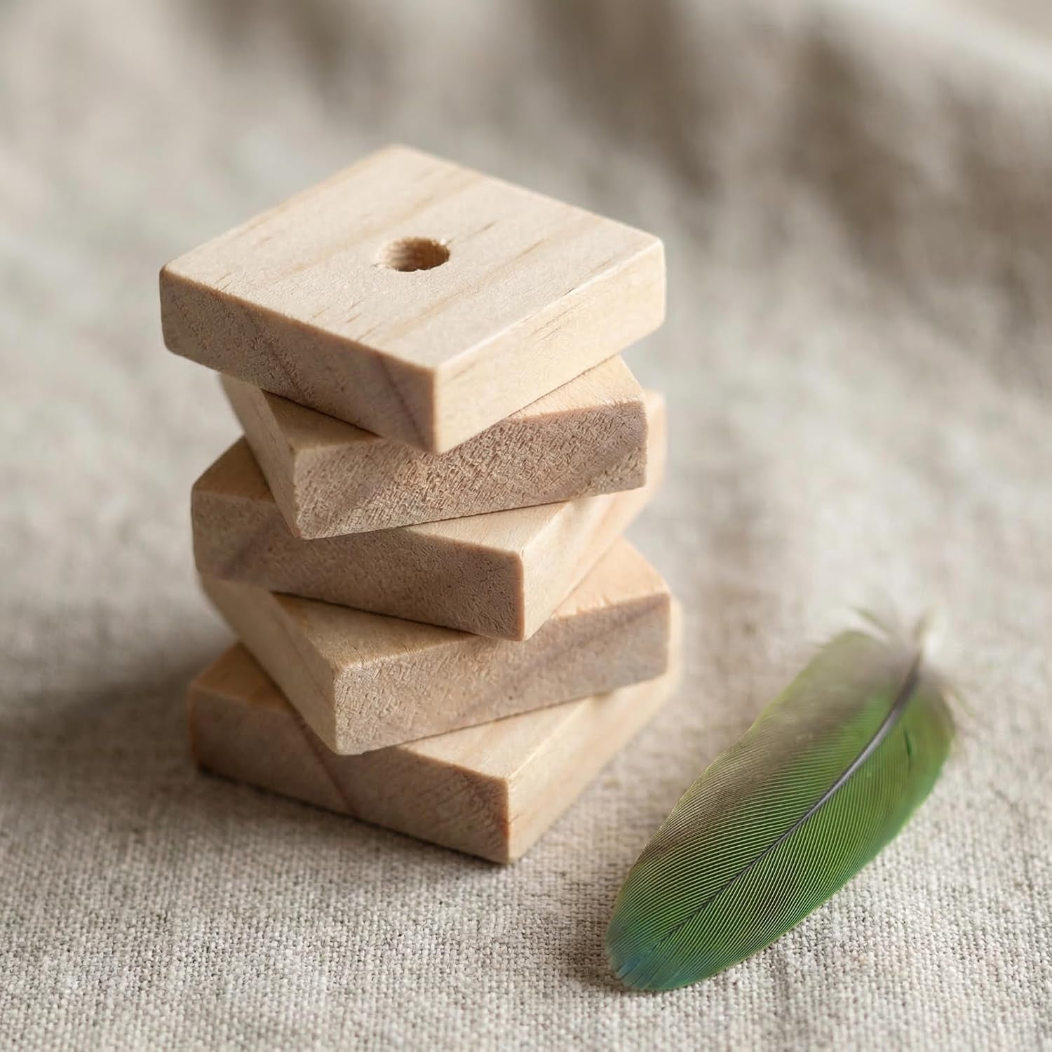 Parrot Toys: 100PCS Wooden Chewing Blocks, Thick Natural Wood for Bird Chew Training, DIY Cage Toys for Parakeet Budgie Conure Macaw Cockatoo
